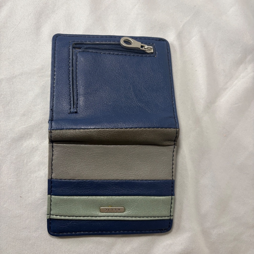 Relic By Fossil Women’s Wallet Multicolored Color… - image 4